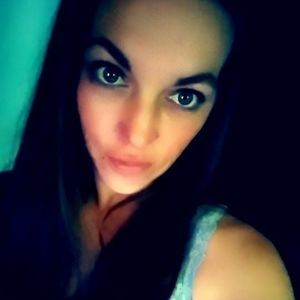 Meet your Posher, Tia